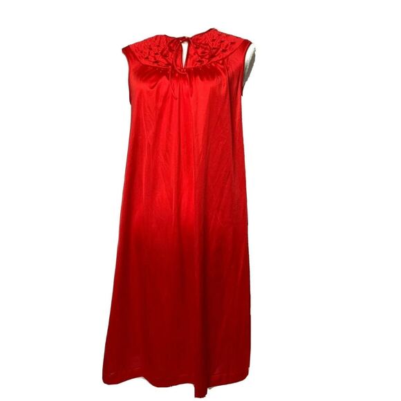 Vtg Vanity Fair Nightgown red nightgown 60s Modest Sleepwear 4p Embroidered - Picture 6 of 10